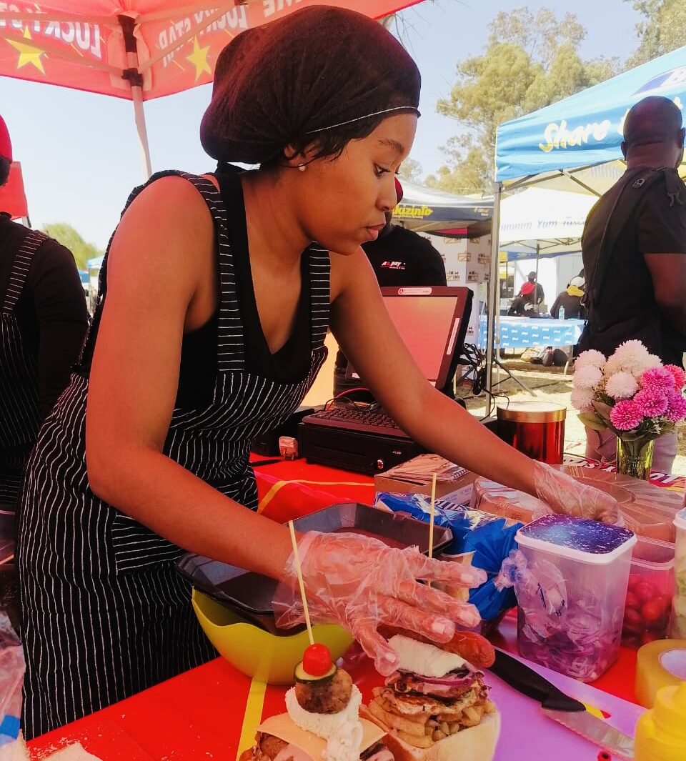 Chubby Cheeks Eatery catering table